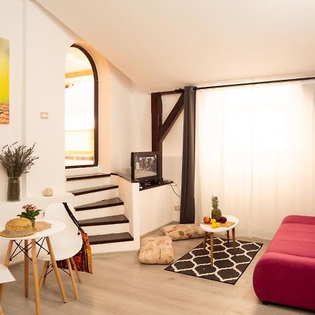 One Love Terrace Apartment Boekarest Buitenkant foto
