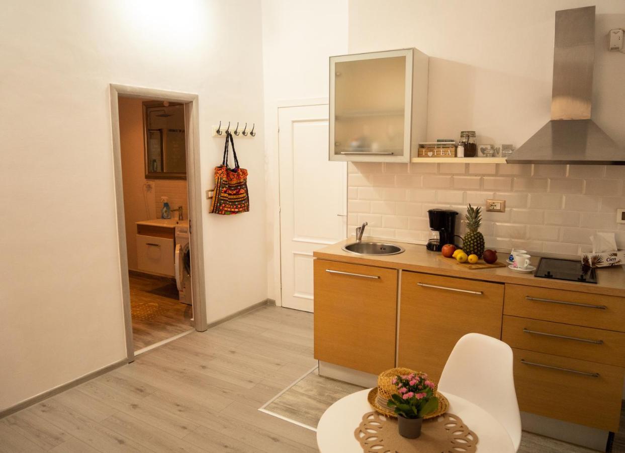One Love Terrace Apartment Boekarest Buitenkant foto